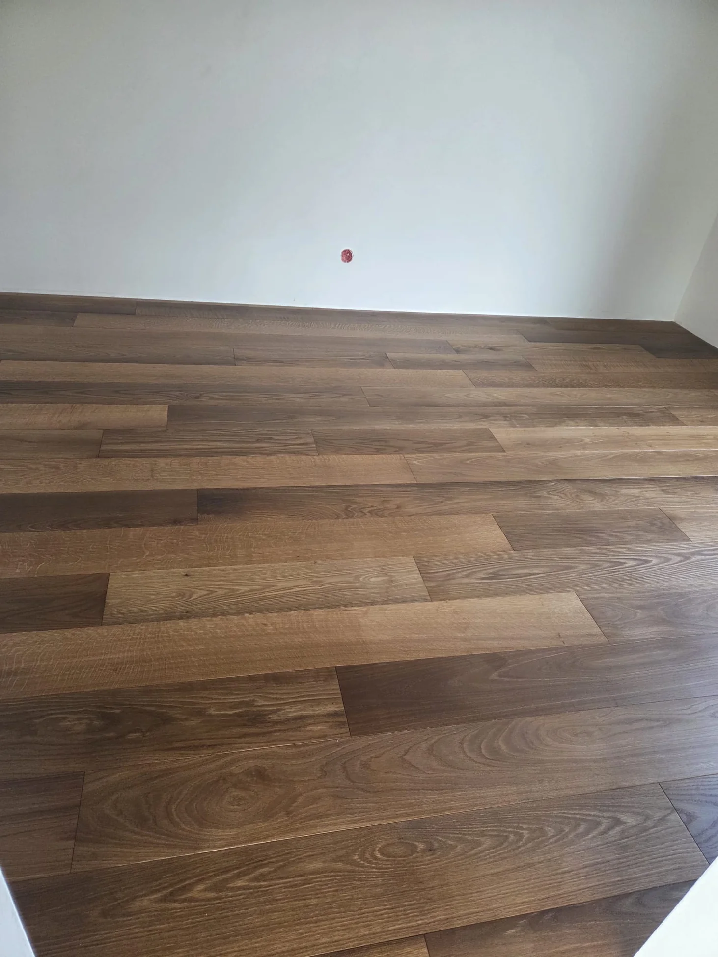 Deska drewniana – ciepły odcień